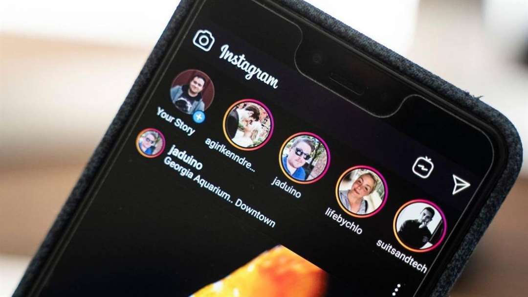 Instagram testa modo noturno no Android 10