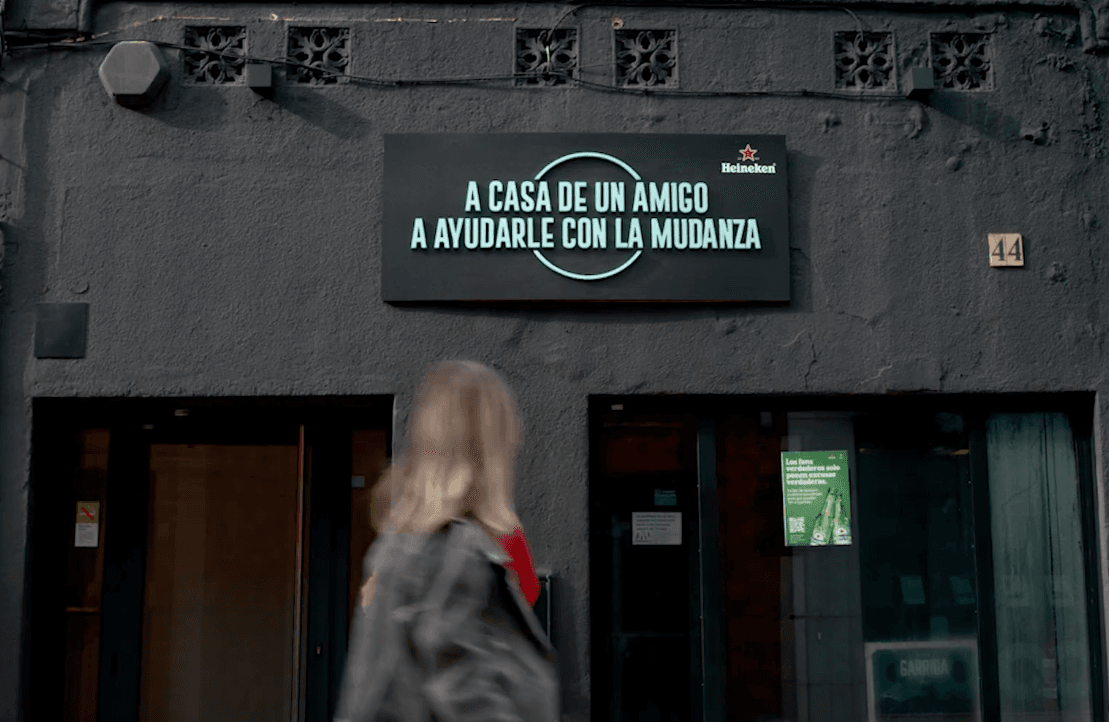 Heineken rebatiza bares com desculpas de torcedores espanhóis