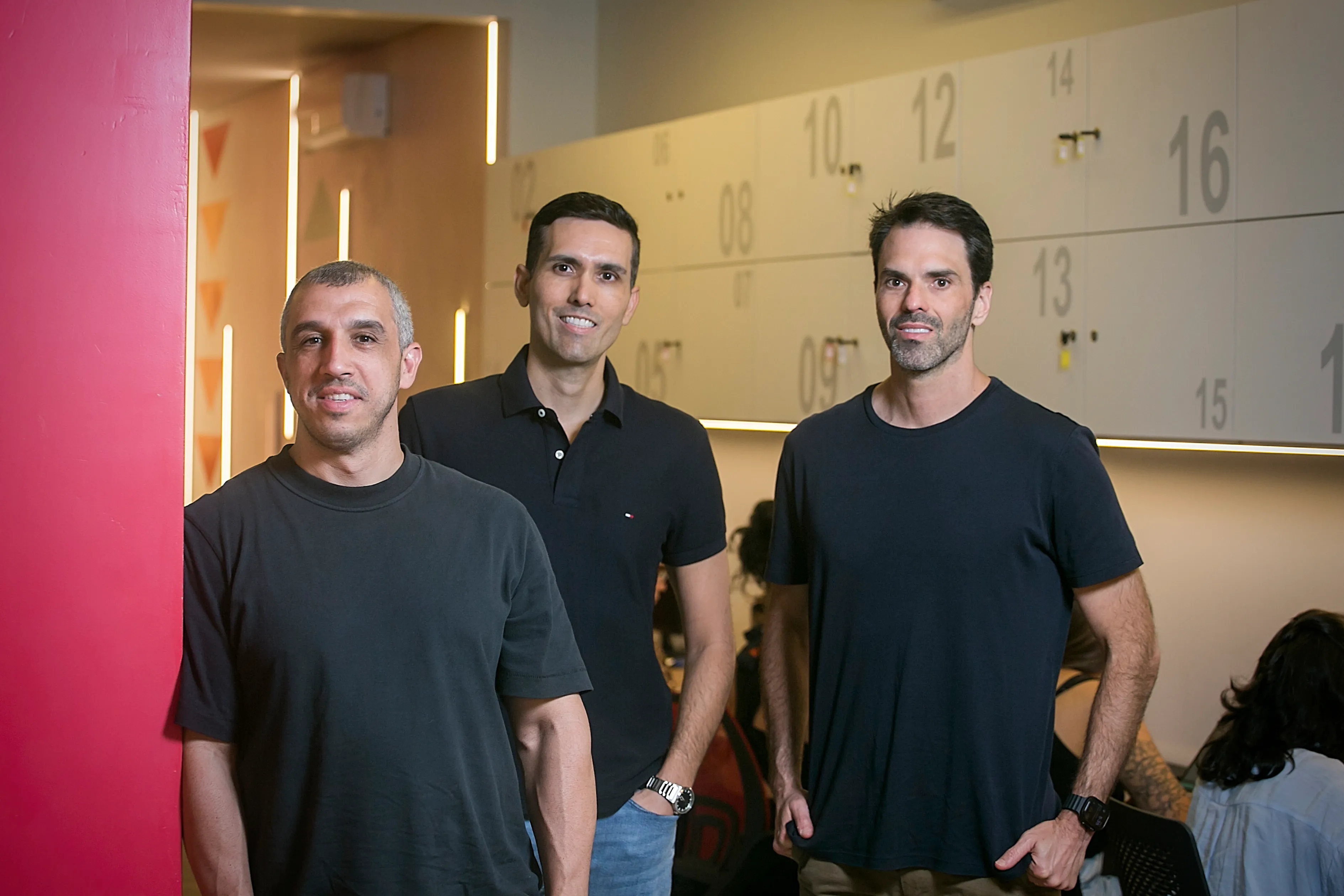 Spark lança hub martech e mira influência orientada por dados
