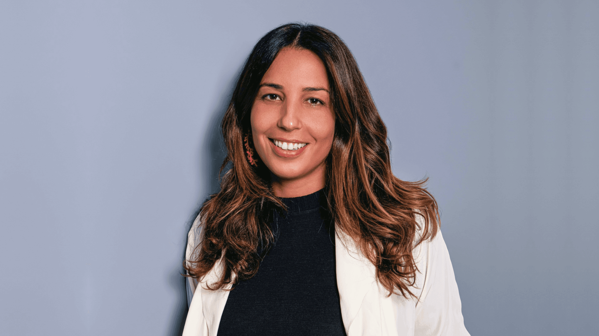 AlmapBBDO reforça time criativo com a contratação de Deborah Vasques Soares