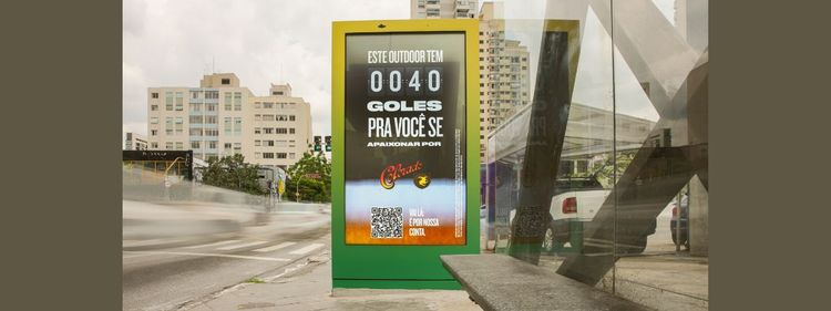 Cervejaria Colorado cria outdoors bebíveis para consumidores provarem suas cervejas