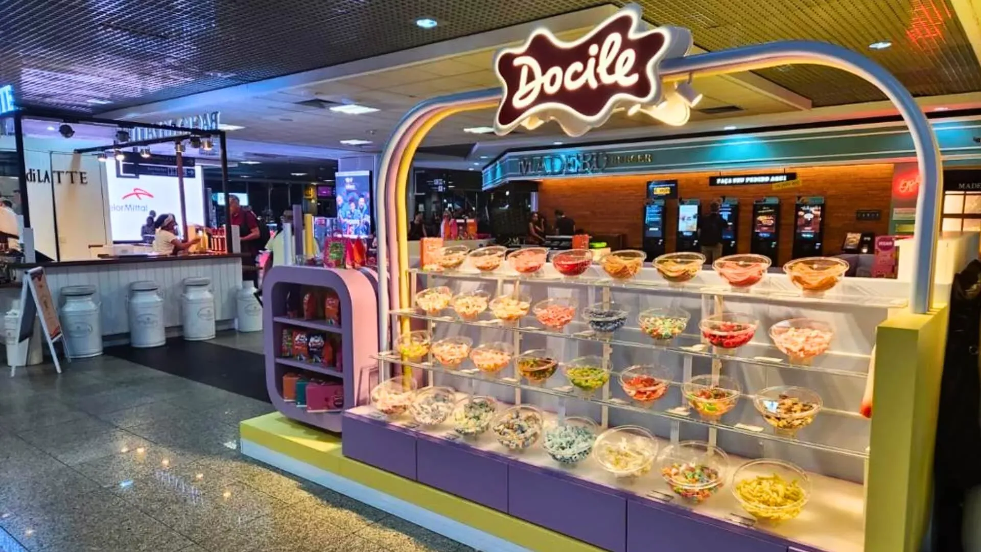 Docile inaugura quiosque exclusivo no Aeroporto de Congonhas, em SP