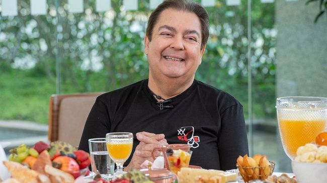 fausto-silva-globo-band-texto.jpg