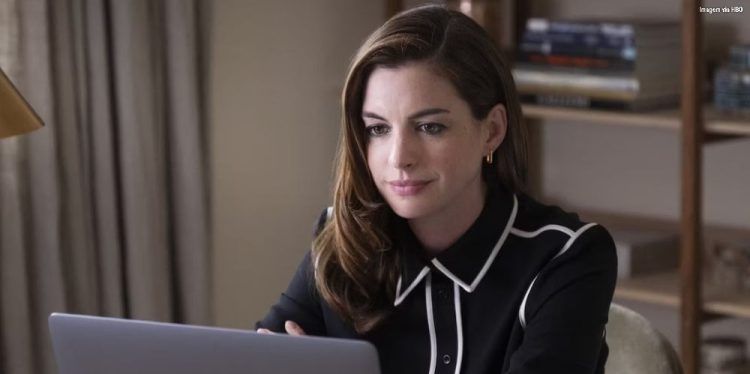 anne-hathaway-laptop-750x374.jpg
