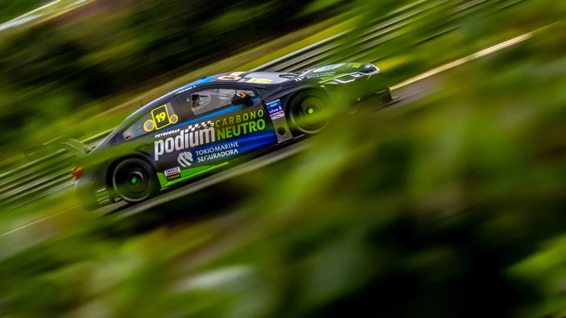 Tokio Marine renova parceria com Felipe Massa na Stock Car Pro Series