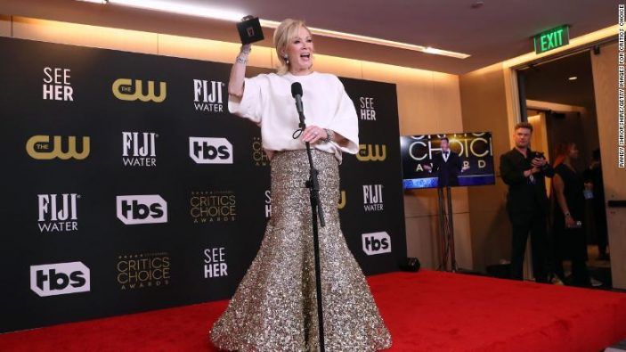 jean-smartcritics-choice-awards-2022-exlarge-169-703x395.jpg