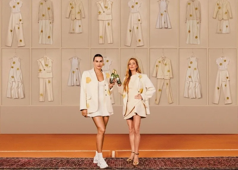 Stella Artois transforma encontro entre Aryna Sabalenka e Marina Ruy Barbosa em collab de moda inspirada no tênis