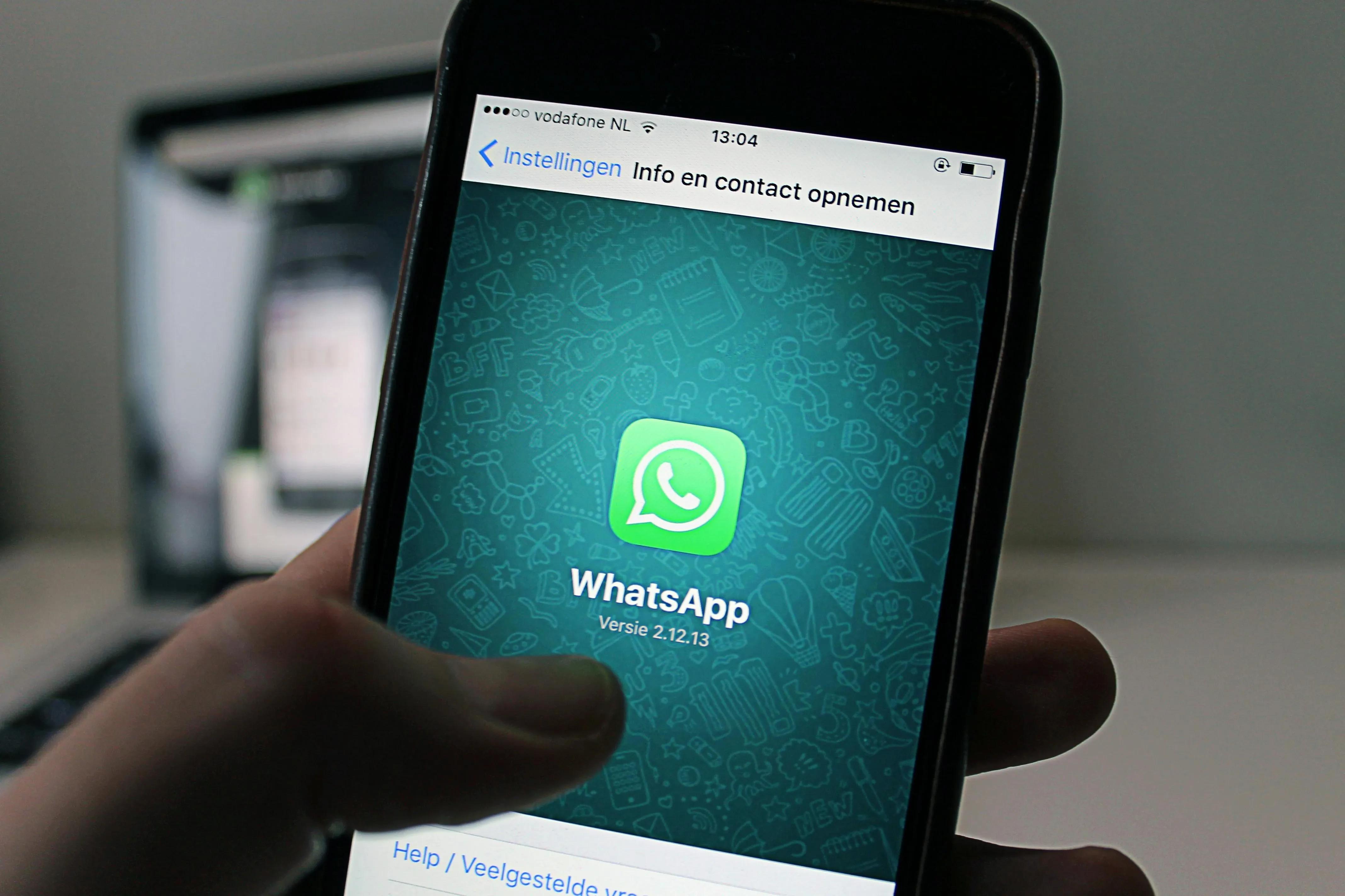 O que é WhatsApp API e por que o WhatsApp comum não sustenta mais negócios em 2026