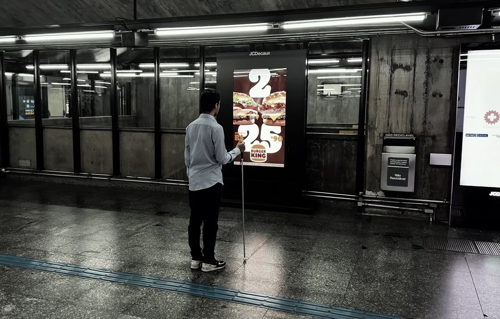 JCDecaux faz OOH para pessoas com deficiência visual