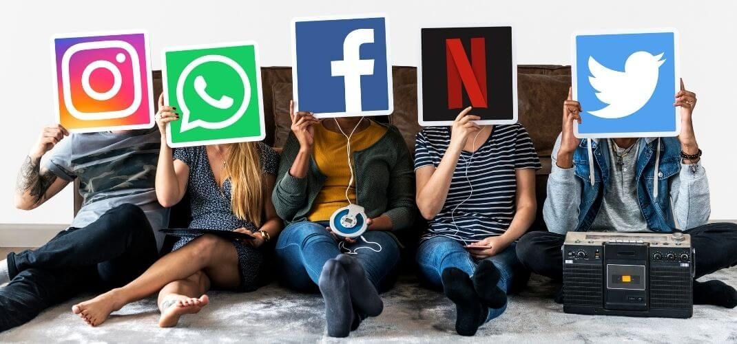 A diferença entre monitoramento de redes sociais e social listening e a importância das duas práticas na rotina das marcas