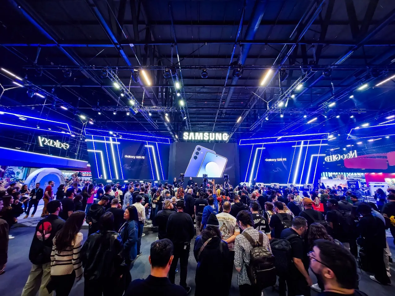 Samsung encerra participação na BGS 2025 com dia repleto de atrações e experiências para o público