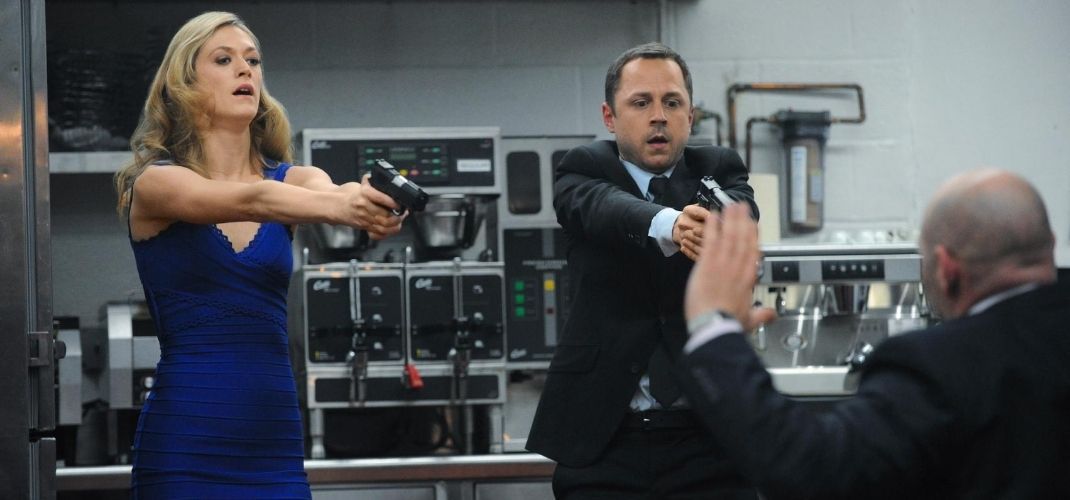 Grande elenco de Sneaky Pete chega como aposta ao canal AXN