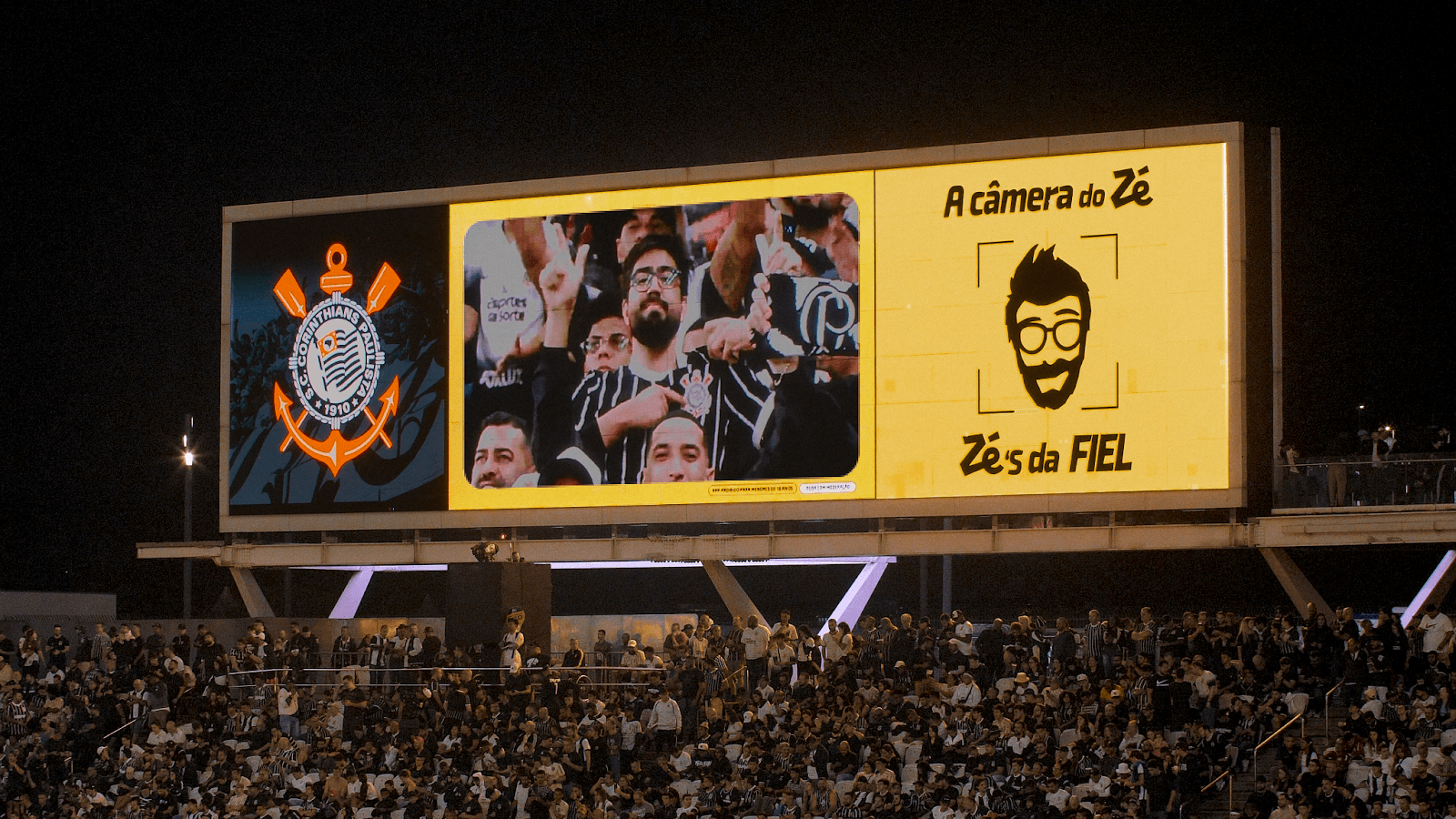 Zé Delivery busca sósias de seu logo durante jogo do Corinthians