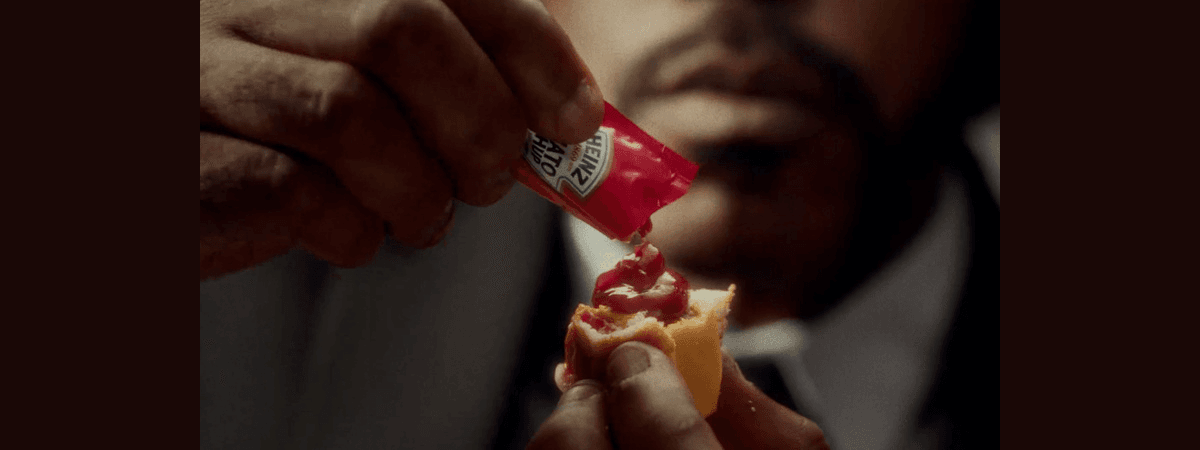 Heinz provoca Hollywood: Os personagens nunca terminam seus burgers no cinema