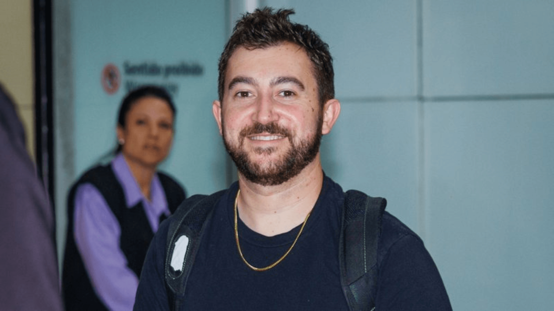 Vincent Martella, Greg de ‘Todo Mundo Odeia o Chris’, chega ao Brasil e ganha declaração do BK