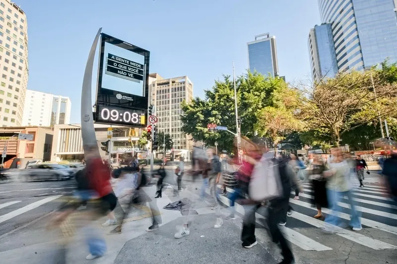 JCDecaux lança campanha institucional e apresenta calculadora socioambiental para mídia OOH