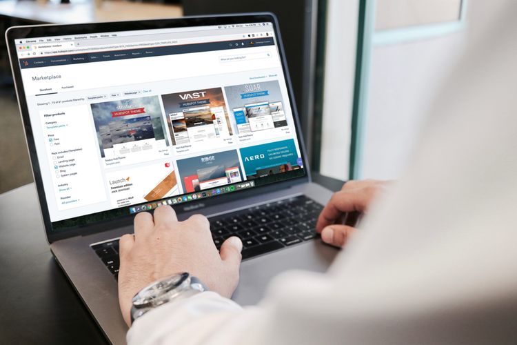 Estudo revela crescimento de 50% em gastos com anúncios nas redes sociais