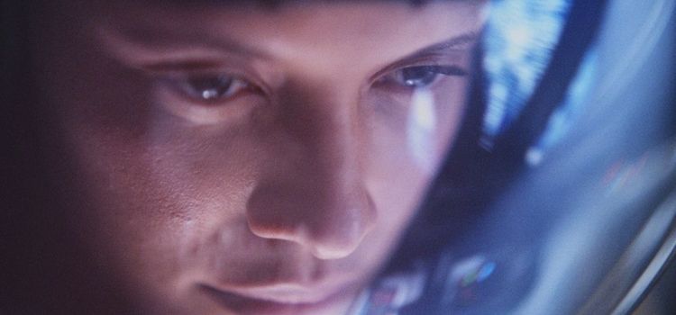 Sob olhar de um astronauta, Johnnie Walker apresenta: FUTURO