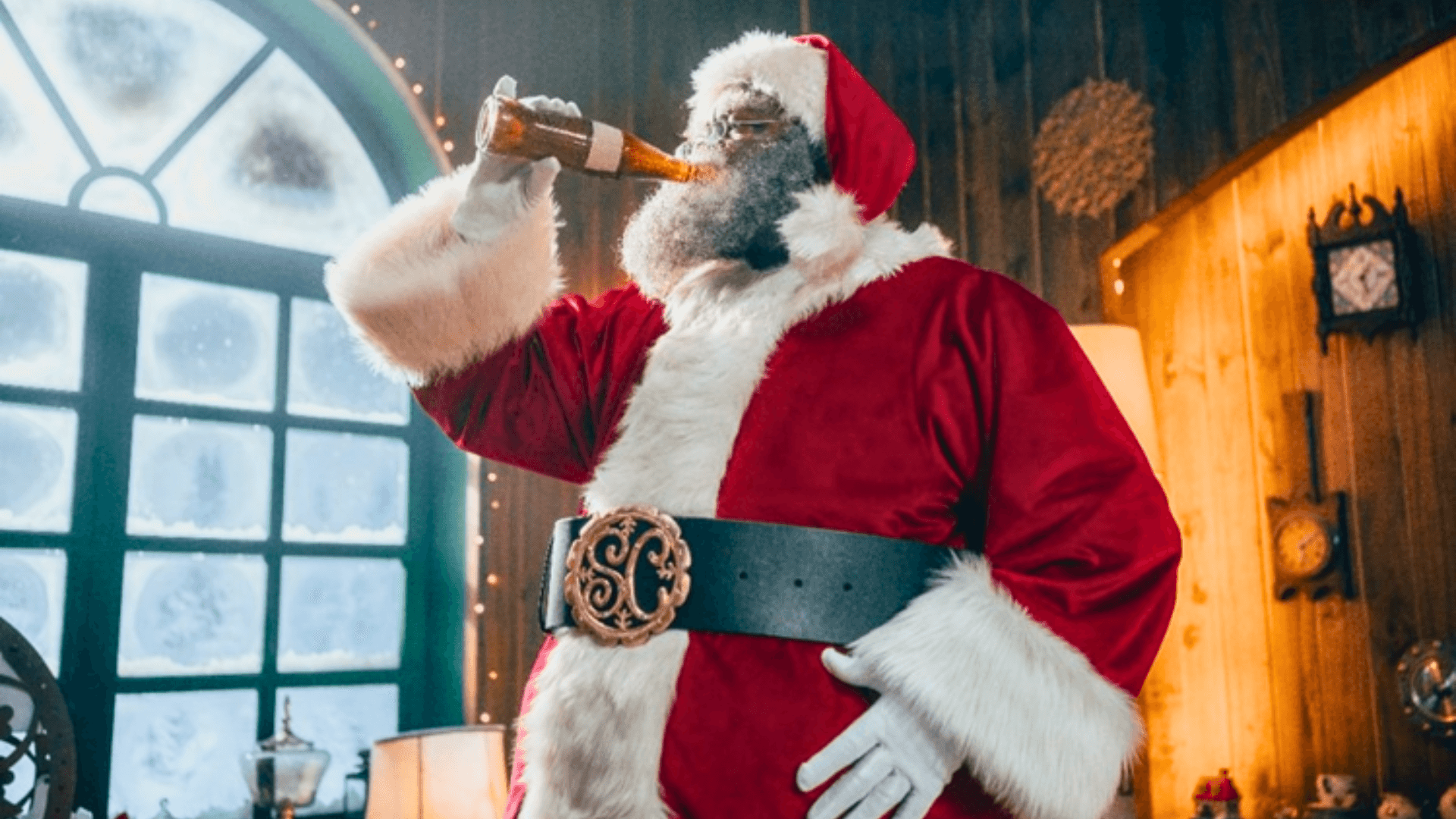 Coca-Cola celebra atos de bondade em nova campanha natalina para a América Latina