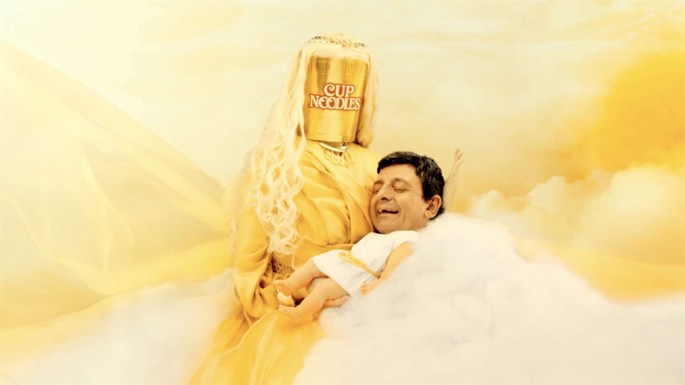 Cup Noodles provoca Nissin Lámen em nova campanha