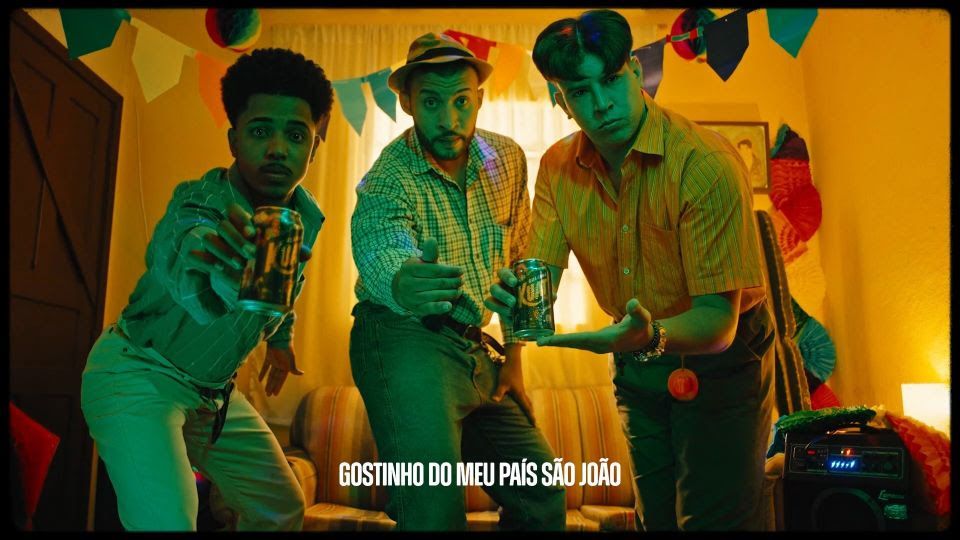 Kuat lança clipe com Orlandinho do Piseiro