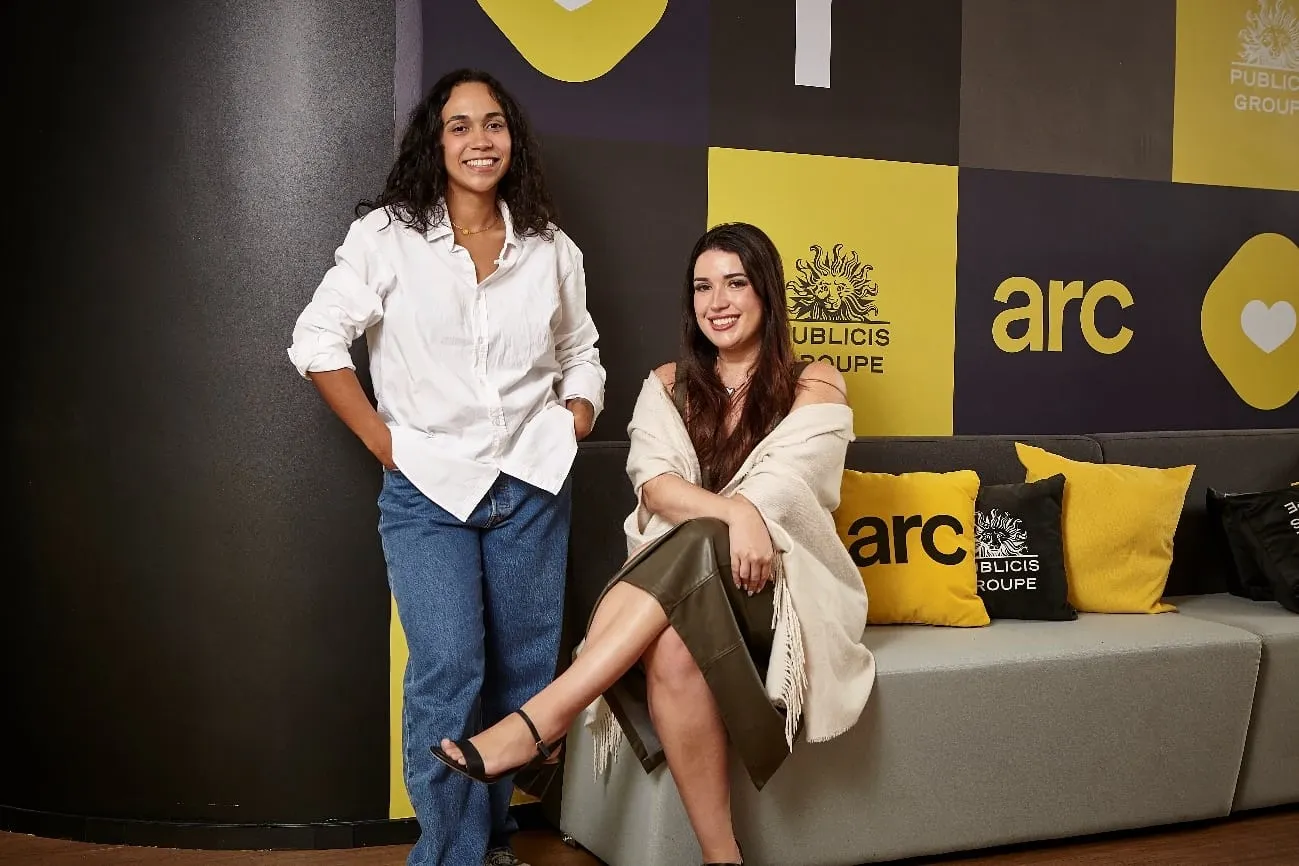 Arc reforça equipe de Estratégia com promoção de Laís Lacerda e contratação de Gabriella Copertino