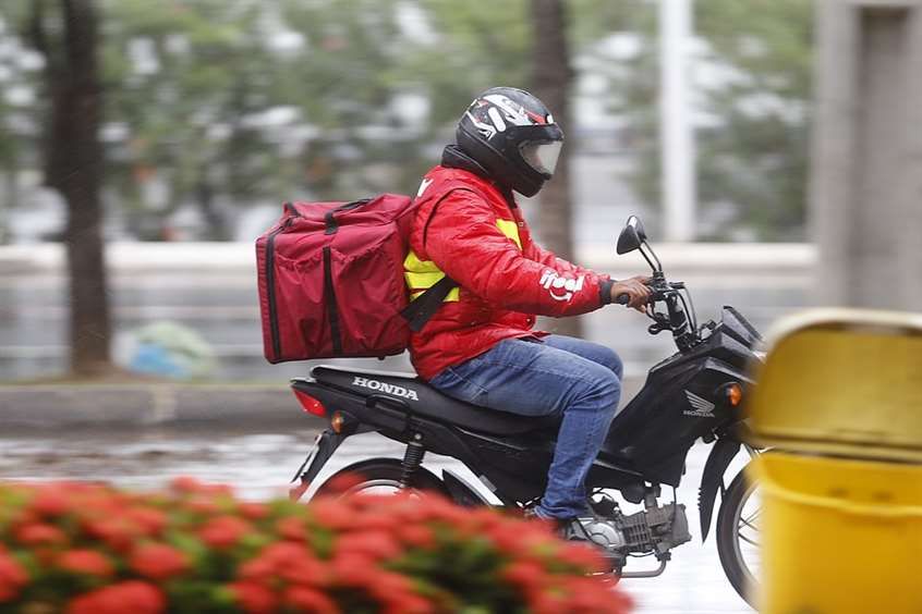 Nota: iFood anuncia seguro para entregadores