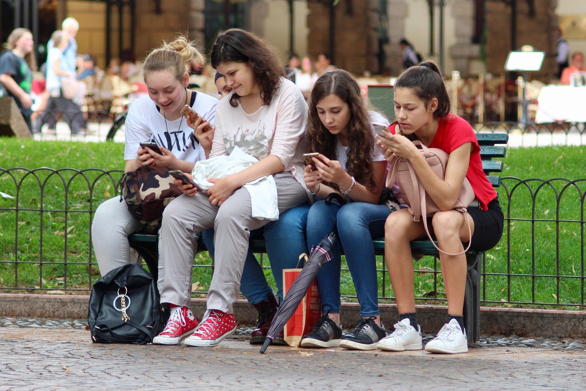 Estudo de Oxford não liga problemas de saúde mental à tecnologia