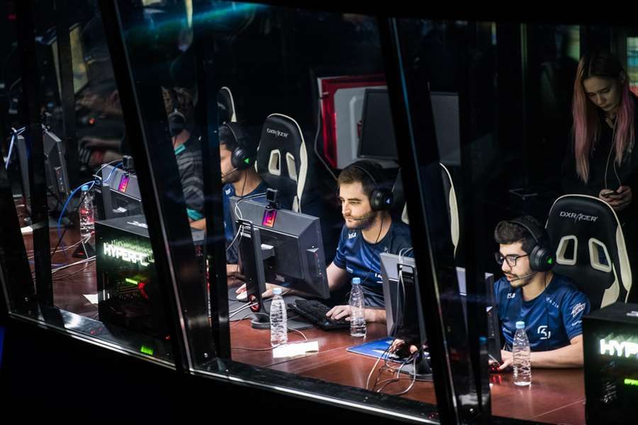 Entenda o sucesso por trás do mercado de e-sports