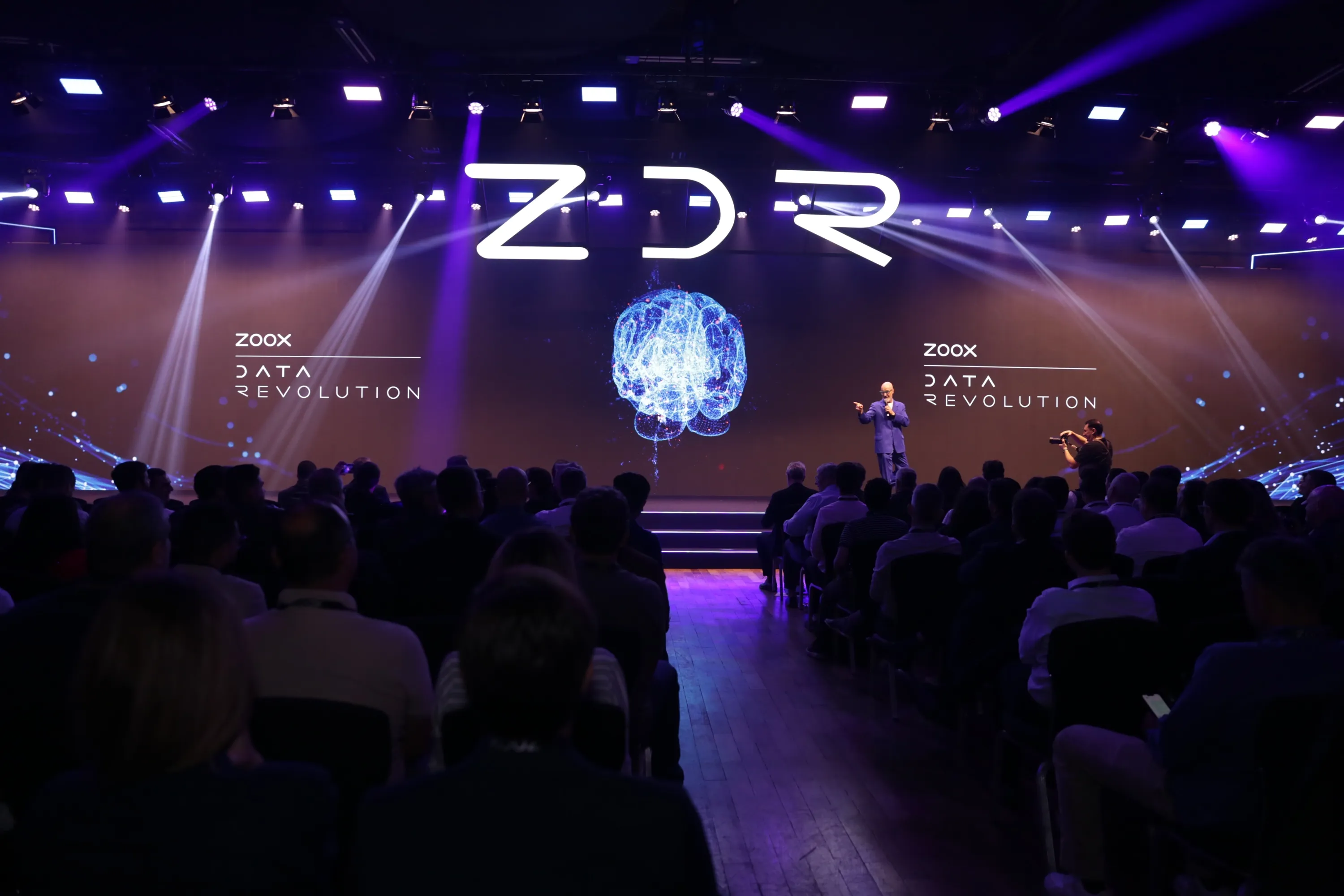 PwC, AWS, Vivo e Icatu estão entre patrocinadores do Zoox Data Revolution 2026