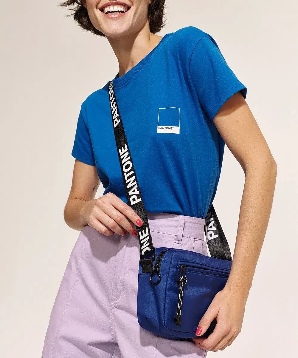 9apantonecea-nova-colecao-bolsa-azul-geek-publicitario.jpg