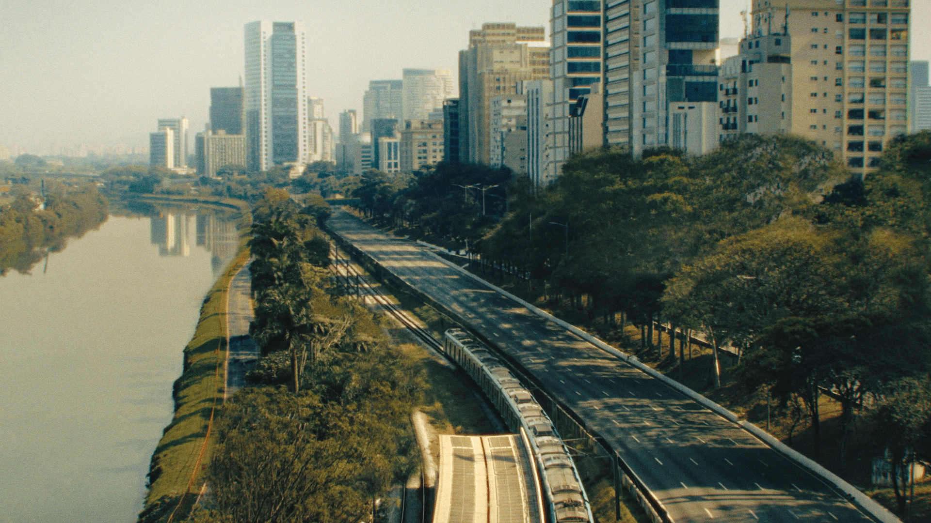 CCR lança nova marca em campanha criada pela Talent
