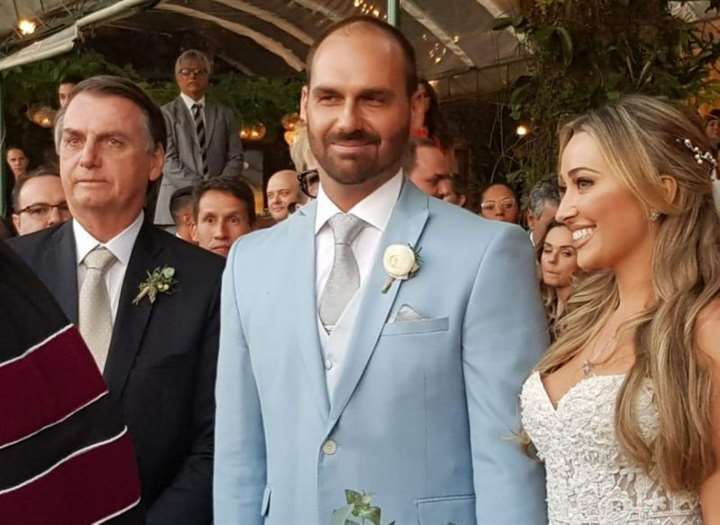 Após Grupo Globo se desculpar, cúpula da revista Época pede demissão