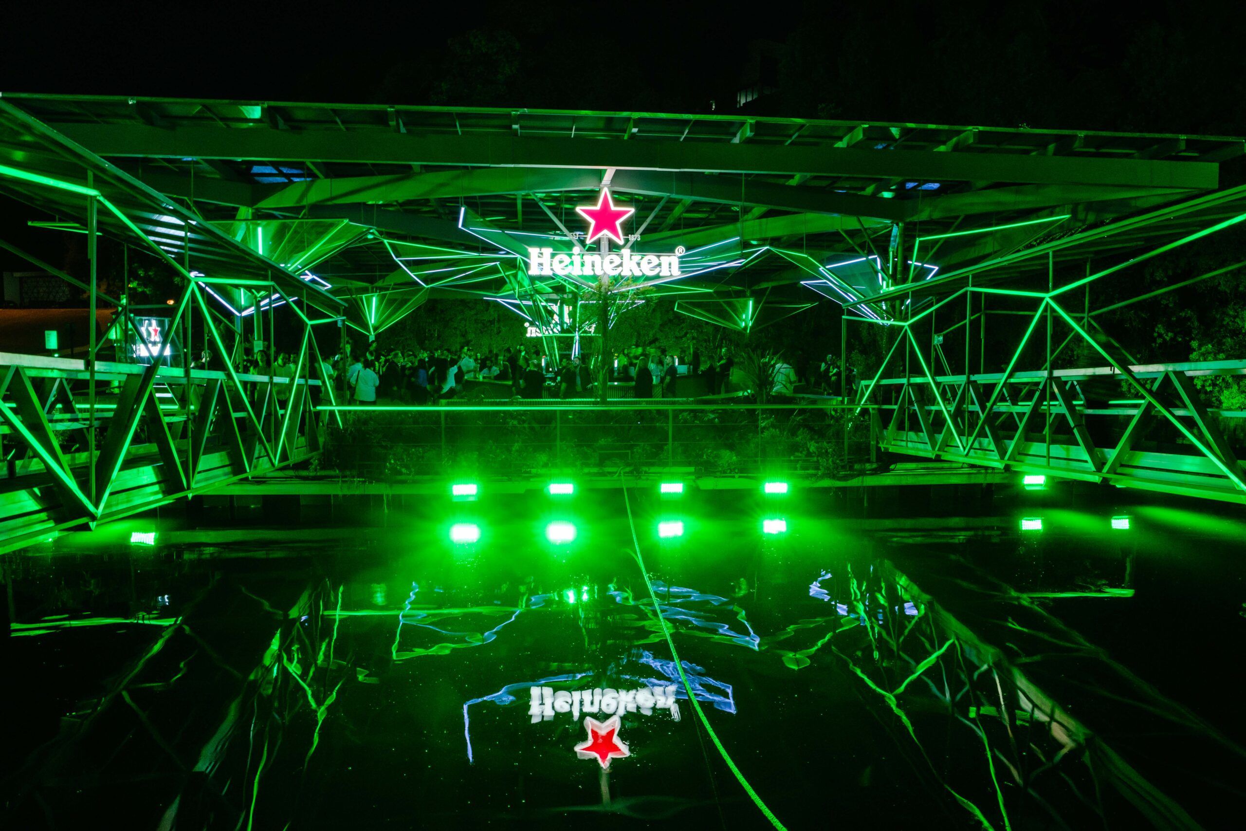 Heineken explica evacuação de bar flutuante em Porto Alegre