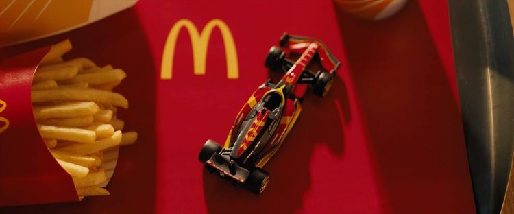 McDonald’s lança combo temático com miniaturas da F1