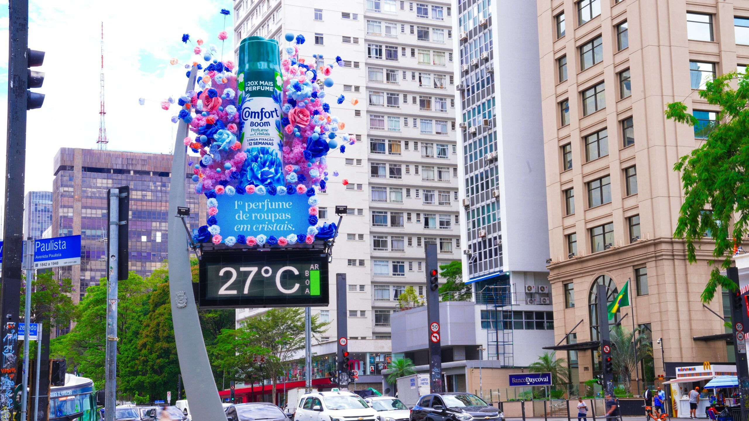 Comfort lança produto em ação sensorial de OOH