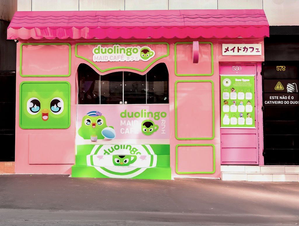 Duo-Maid-Cafe_2.jpg