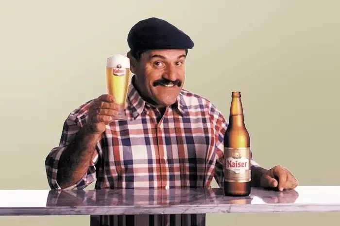 10 comerciais clássicos de cerveja para refrescar