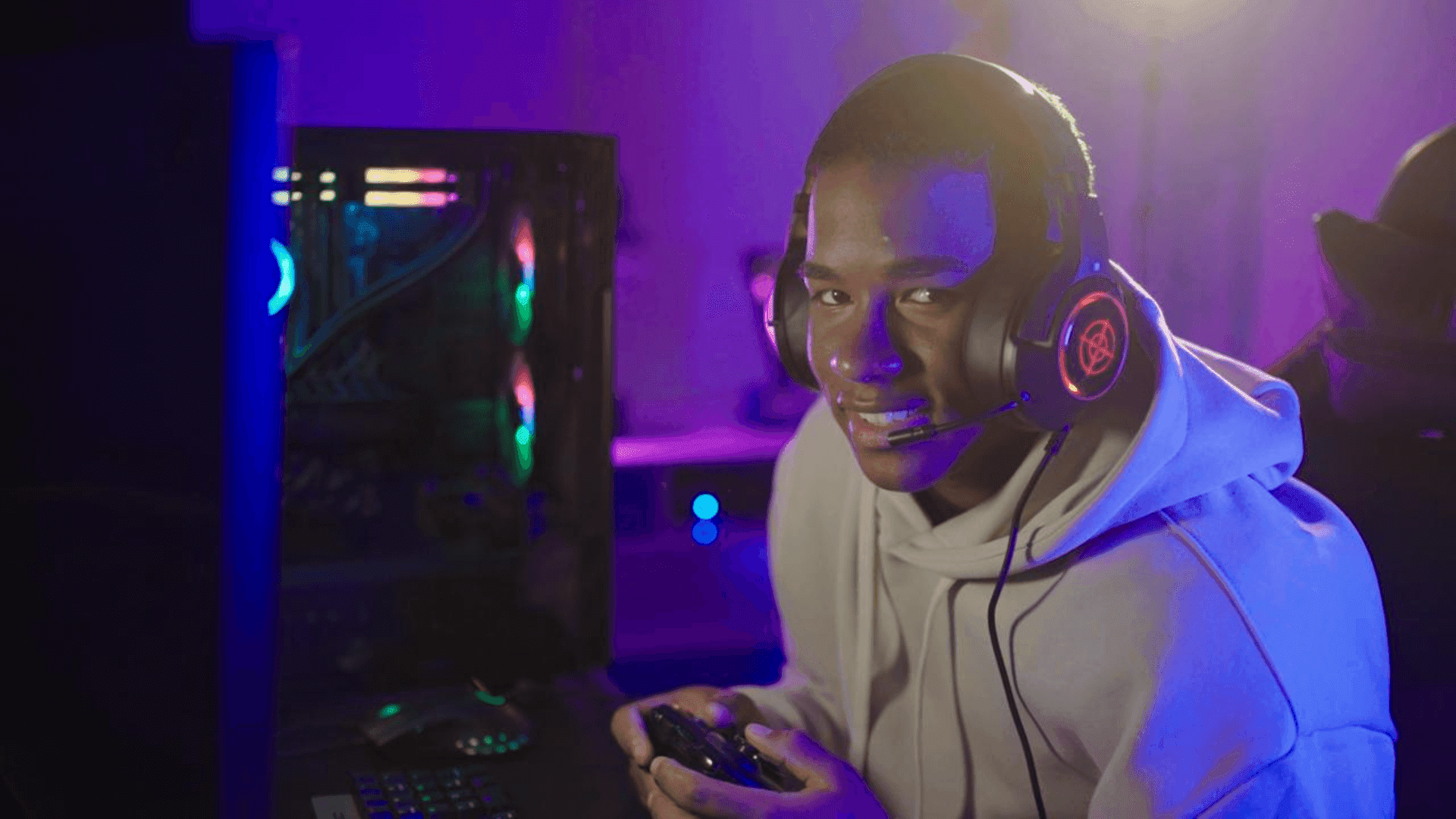 HBO Max cria “jogada perfeita” em campanha da UEFA Champions League 2023/2024