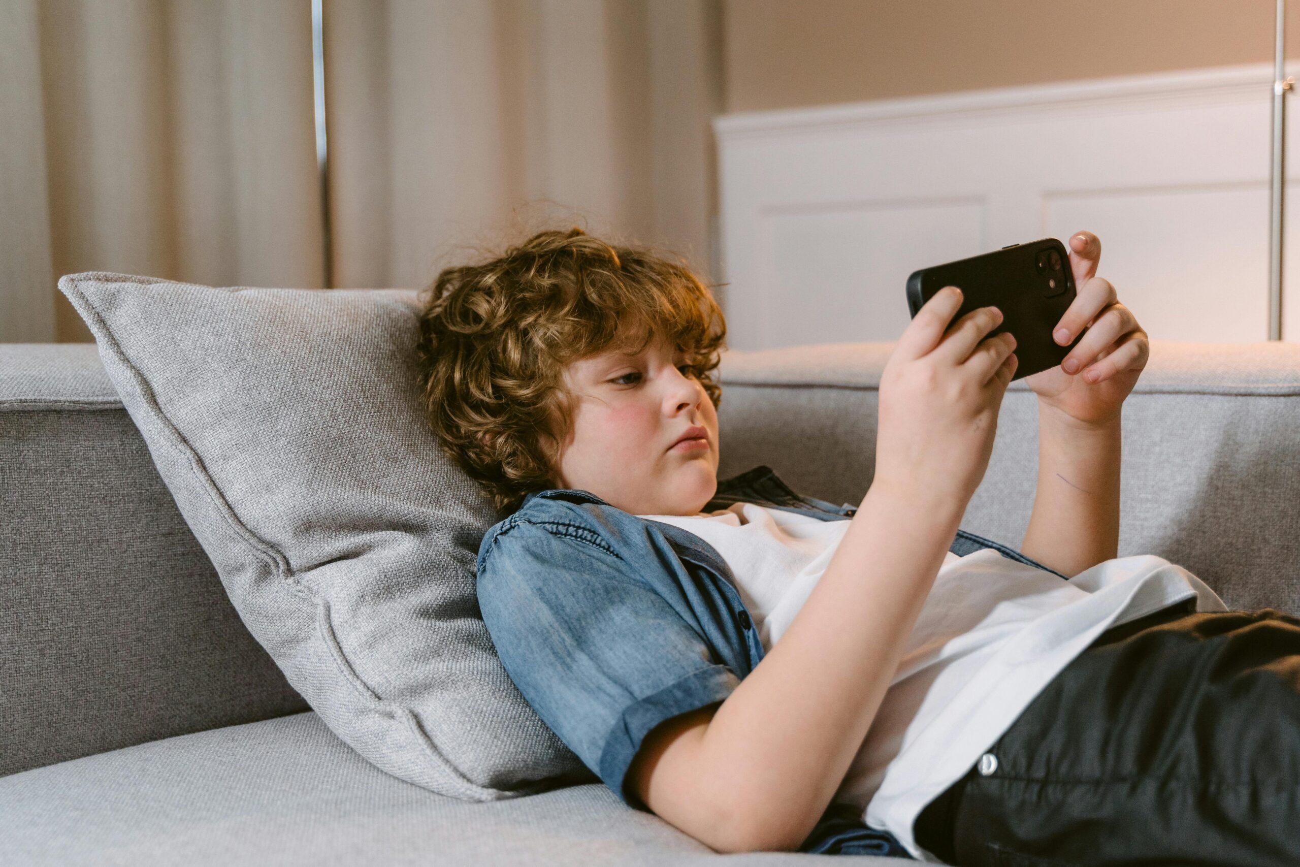 Nike, YouTube e Roblox são as marcas mais populares entre jovens