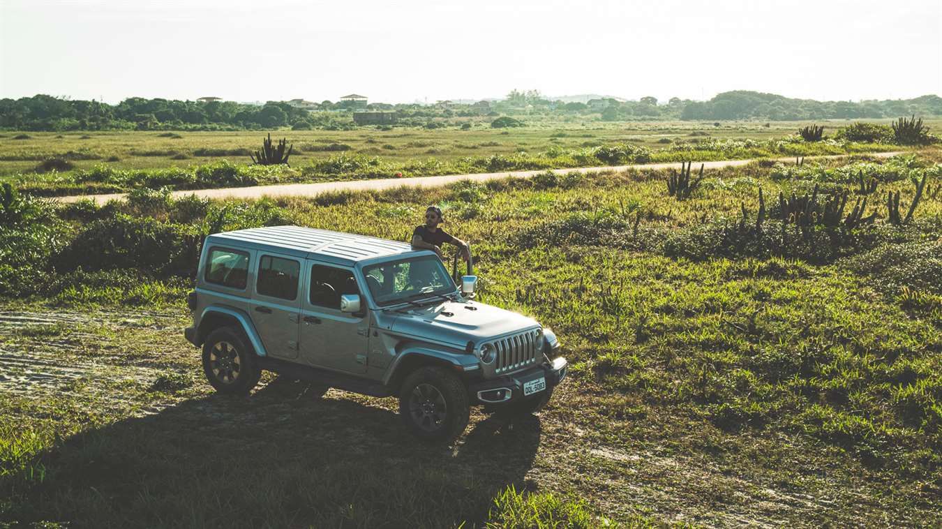Jeep explora as transformações pessoais causadas pelo mar em documentário