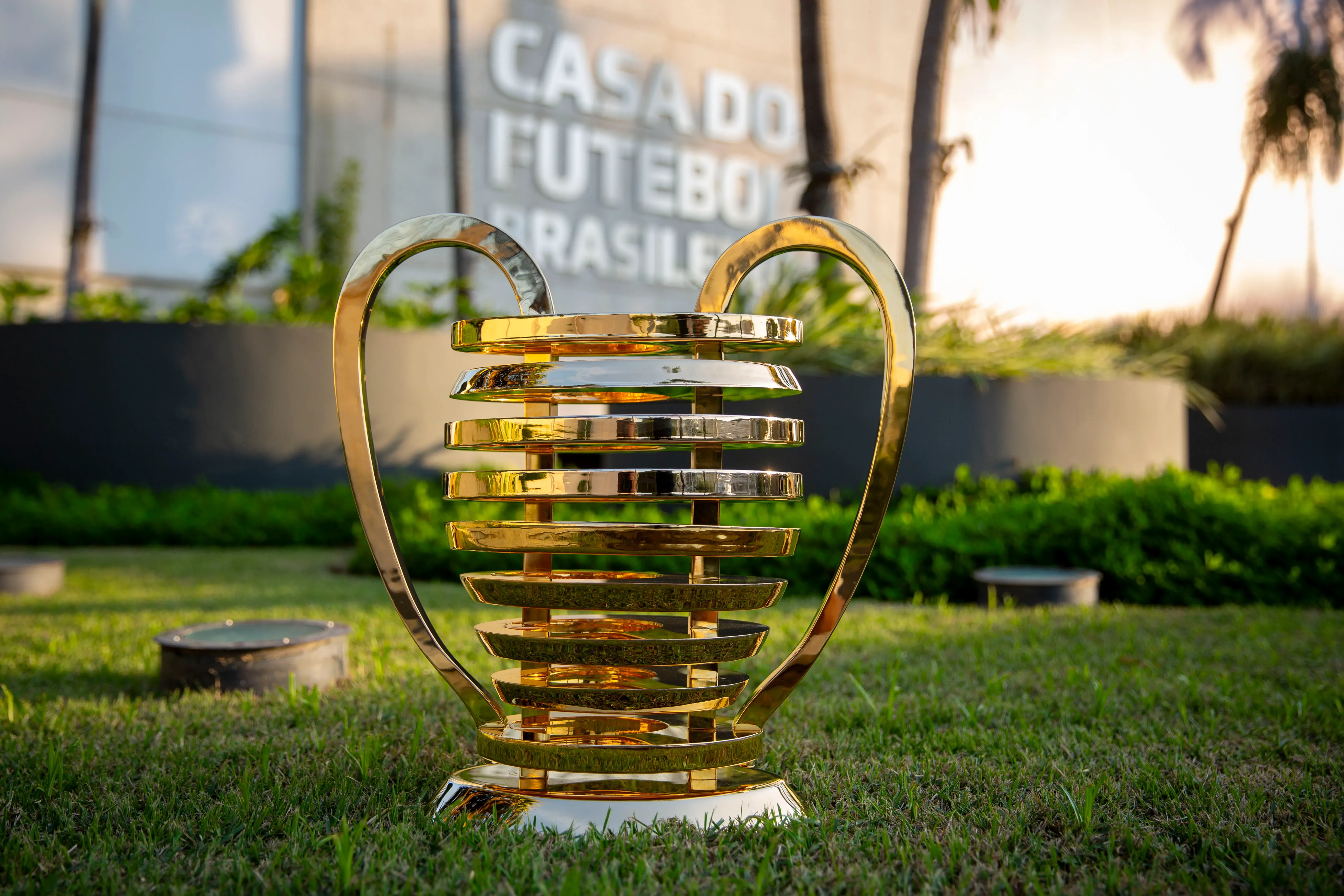 Tour da Taça e ações digitais marcam ativações do Assaí Atacadista com 100 Sports