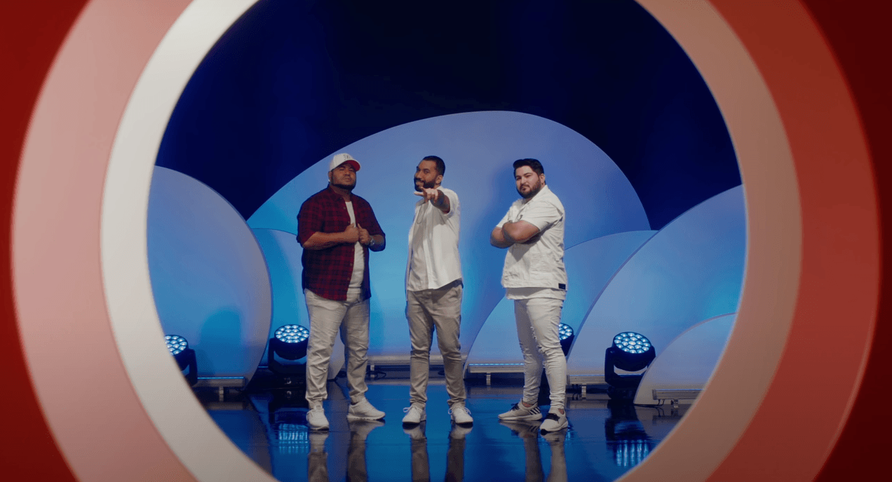 Barões da Pisadinha e Gil do Vigor lançam música para iFood