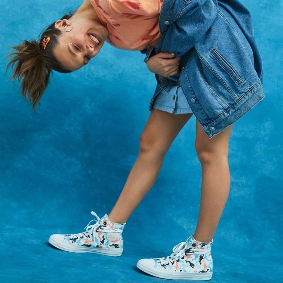 Millie-Bobby-Brown-lança-coleção-de-tênis-All-Star-2-1024x1024.jpg