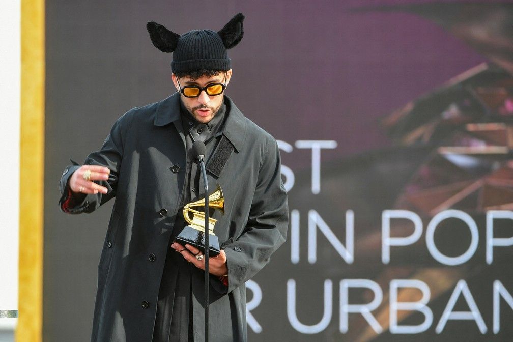 grammy-bad-bunny.jpg
