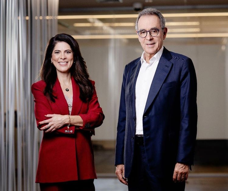 Claro absorve Embratel e cria nova estrutura para o mercado B2B