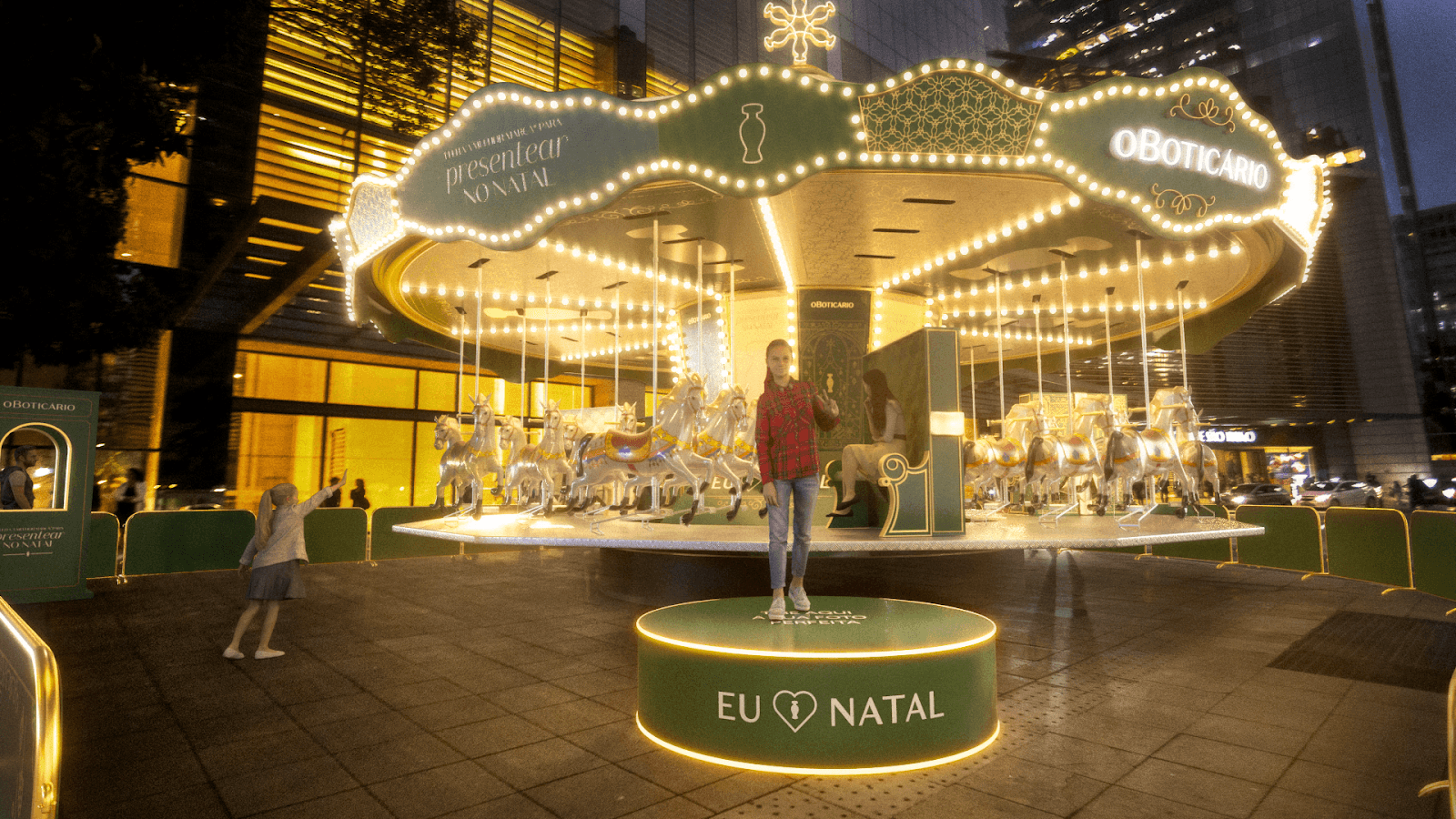 O Boticário faz ação de Natal na Avenida Paulista