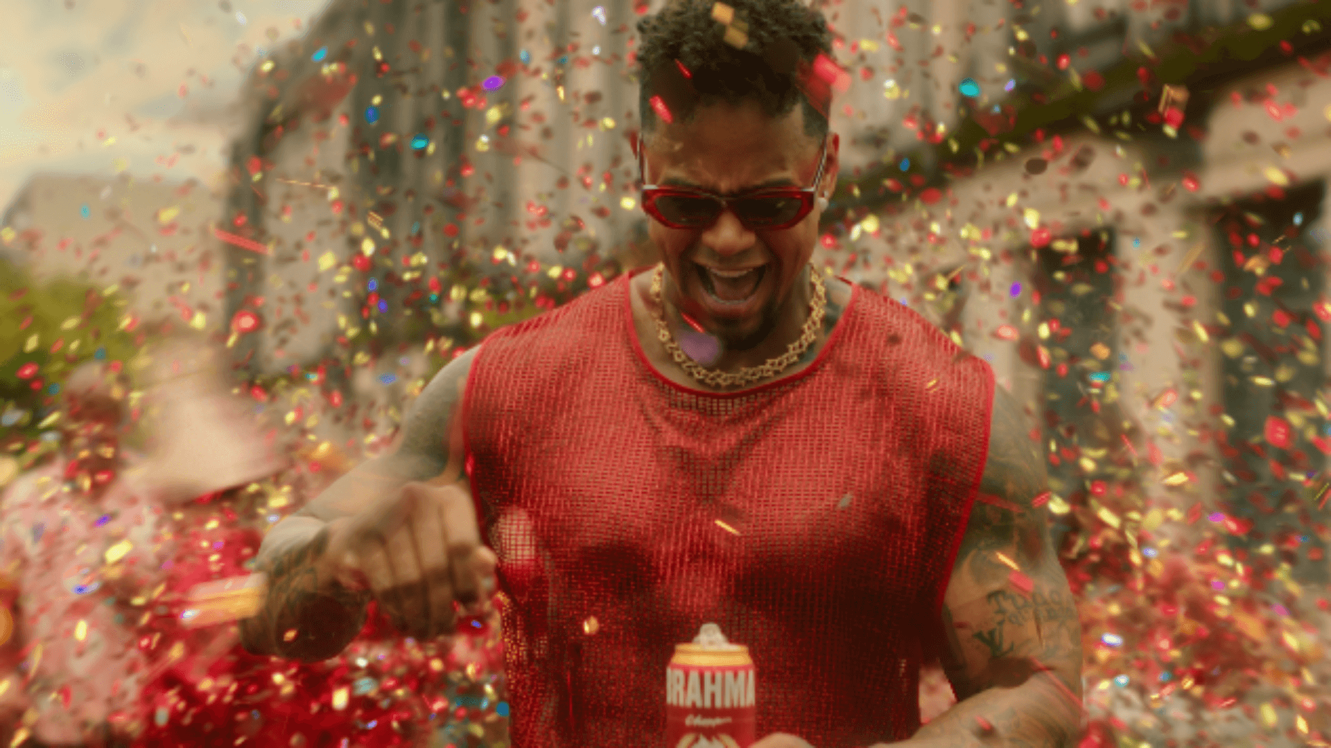 Em nova campanha, Brahma incentiva público a mostrar a melhor versão no Carnaval