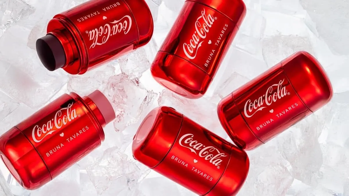 Bruna Tavares lança linha de maquiagem em parceria com a Coca-Cola