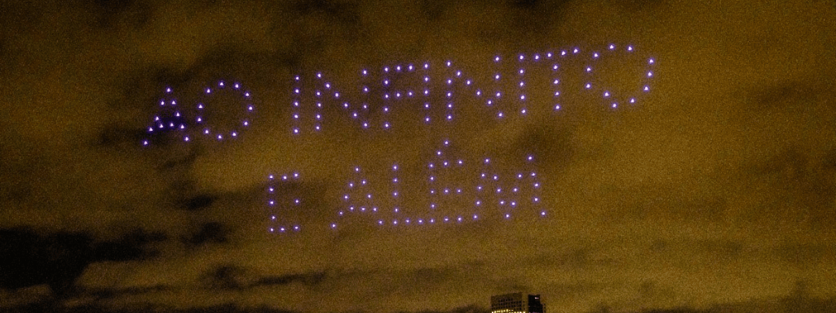 Disney promove show de drones para celebrar o lançamento de Lightyear